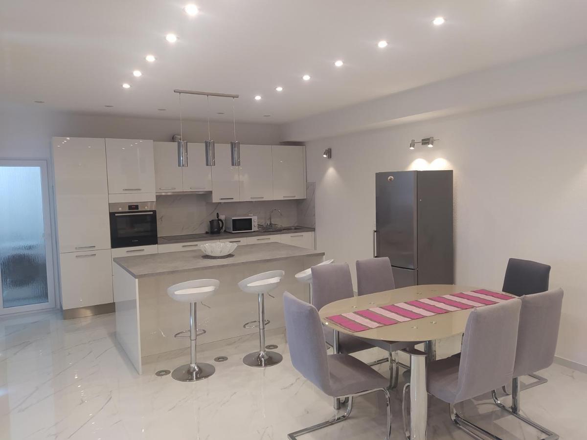 Apartmani Trubi 3 Vodice Exterior photo